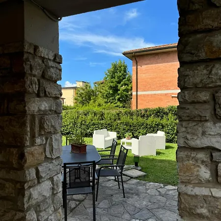 Lucy's House, Elegante Rustico Con Tutti I Comfort Moderni A Pisa