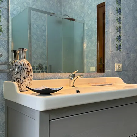 Guest house Lucy's House, Elegante Rustico Con Tutti I Comfort Moderni A *
