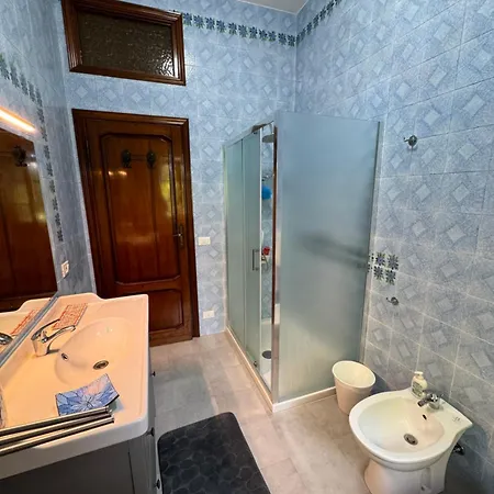 Lucy's House, Elegante Rustico Con Tutti I Comfort Moderni A