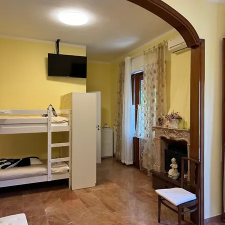 Lucy's House, Elegante Rustico Con Tutti I Comfort Moderni A