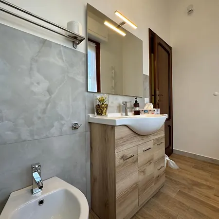 Lucy's House, Elegante Rustico Con Tutti I Comfort Moderni A *