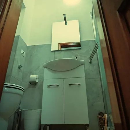 Lucy's House, Elegante Rustico Con Tutti I Comfort Moderni A